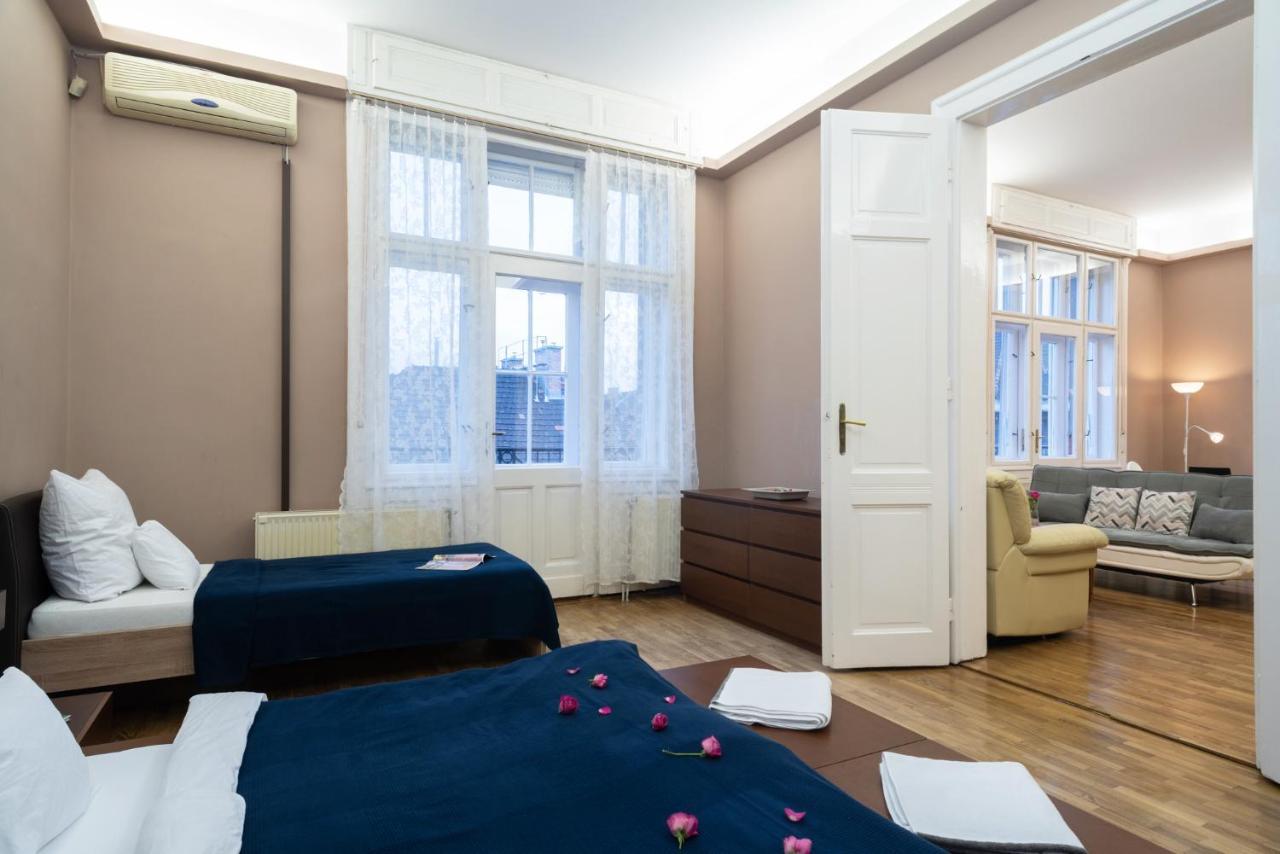 Kiraly Central Apartment With Free Parking And Ac Budapest Eksteriør bilde